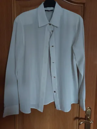 Blusa blanca elegante