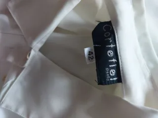 Blusa blanca elegante