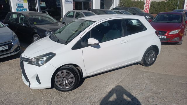 Toyota Yaris 1.4D4D - 90CV