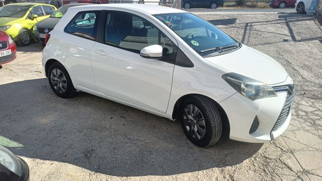 Toyota Yaris 1.4D4D - 90CV
