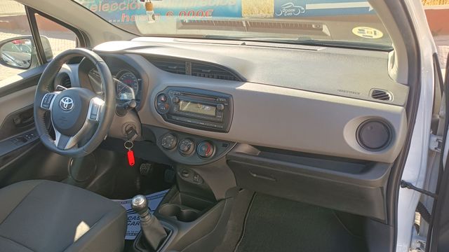 Toyota Yaris 1.4D4D - 90CV