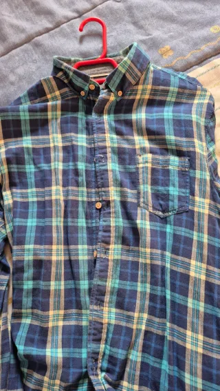 Camisa de cuadros azul y verde