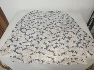 Camisa estampada mariposas