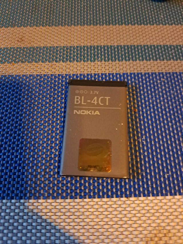 Cellulare Nokia 7230 Rosa Vintage