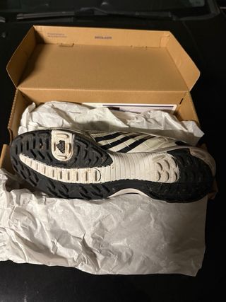 Zapatillas Adidas fútbol multitacos