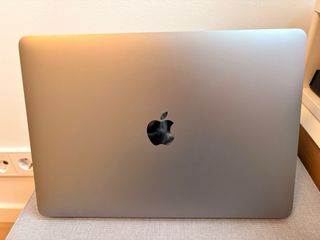 MacBook Air 13 Intel Core i5 Dual-Core  (Retina)