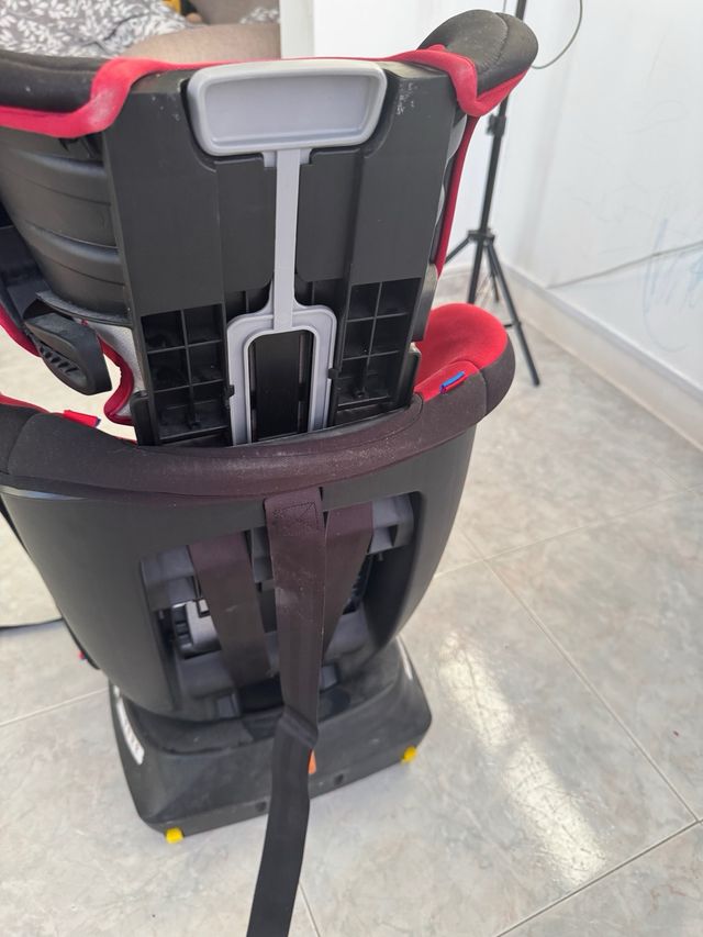 Silla de coche infantil Reecle roja