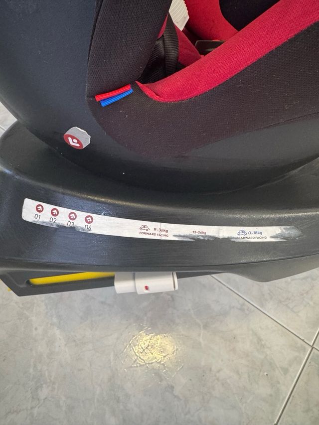 Silla de coche infantil Reecle roja