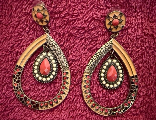 Pendientes colgantes fantasía dorados y rojos