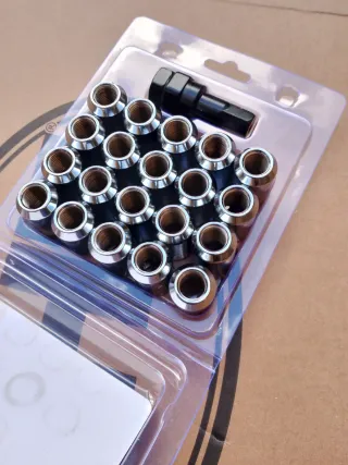 Dadi fissaggio ruota M12x1.25