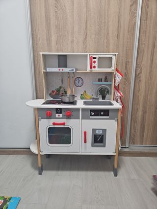 Cocina de madera para niños