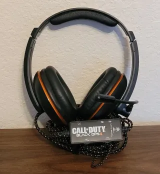 Cascos edicion Call of Duty Black Ops II + FC24