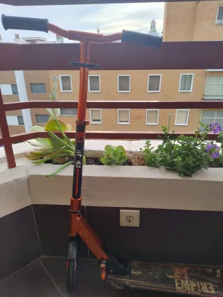 Patinete Empire Street Scooter