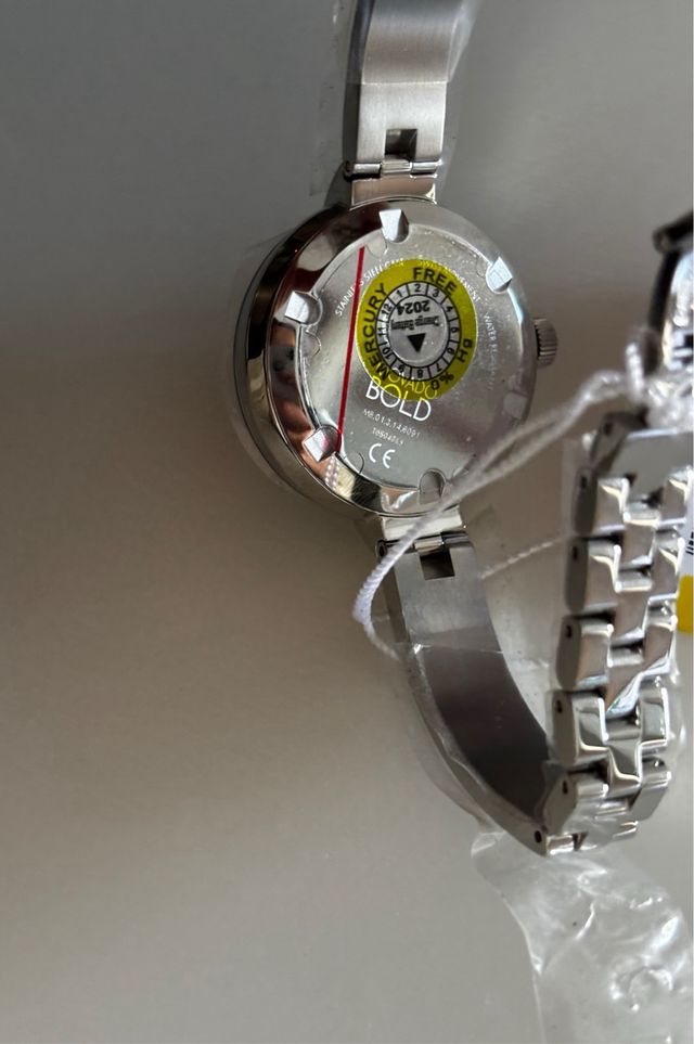 Reloj Movado Señora Nuevo con Etiquetas