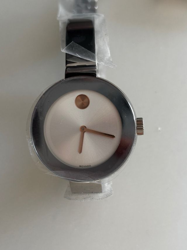 Reloj Movado Señora Nuevo con Etiquetas