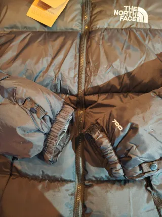 Chaqueta The North Face 700 Negra con capucha