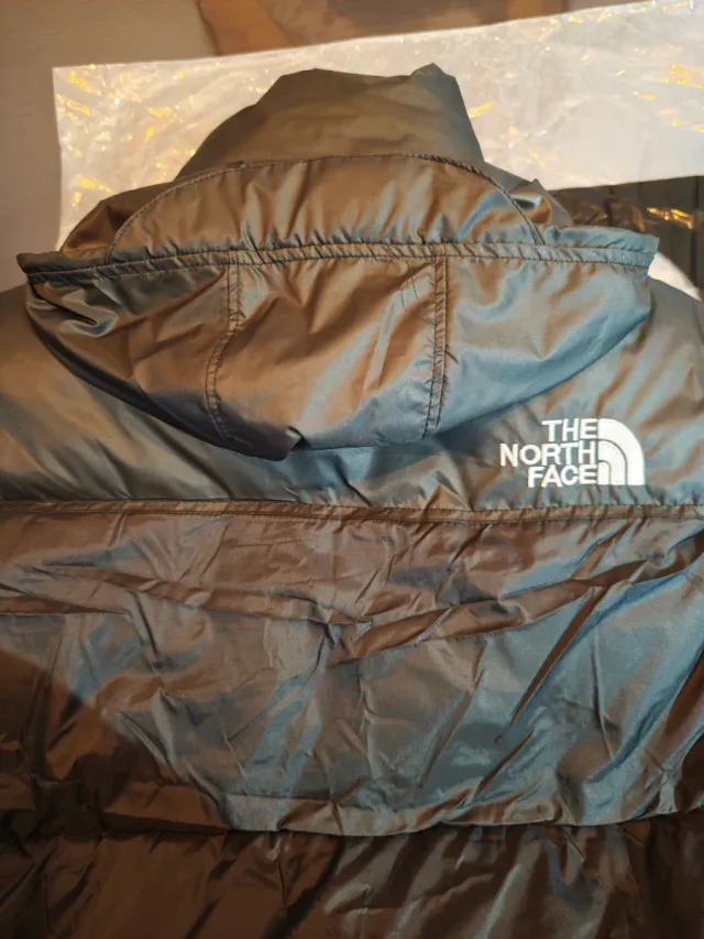 Chaqueta The North Face 700 Negra con capucha