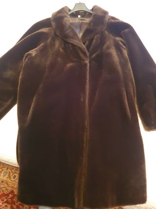 Abrigo marrón pelo talla 48