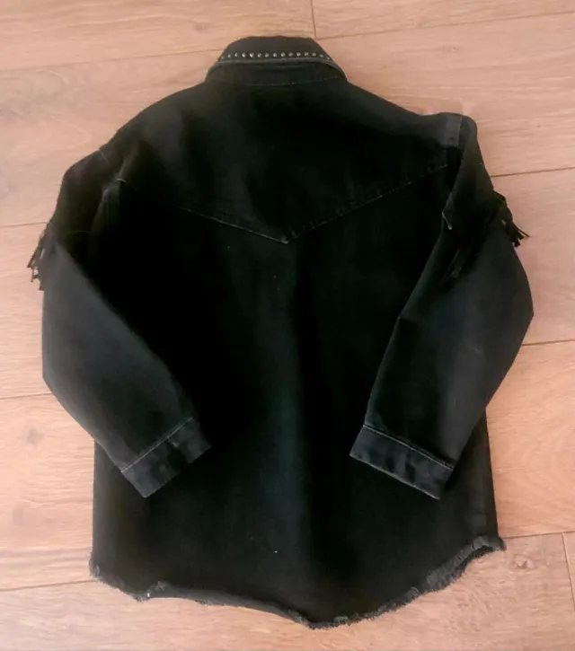 Chaqueta vaquera negra niña con tachuelas