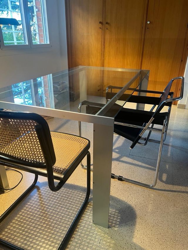 Mesa DENEB Stua. cristal y aluminio. Jesús Gasca.