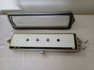 Luz de emergencia vintage bronce