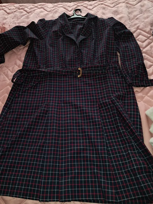 Se vende lote de ropa de  2 mano.