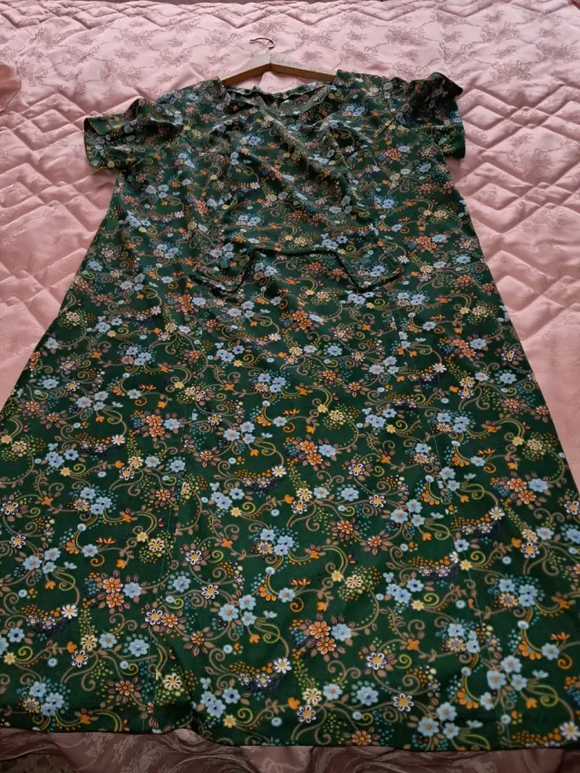 Se vende lote de ropa de  2 mano.