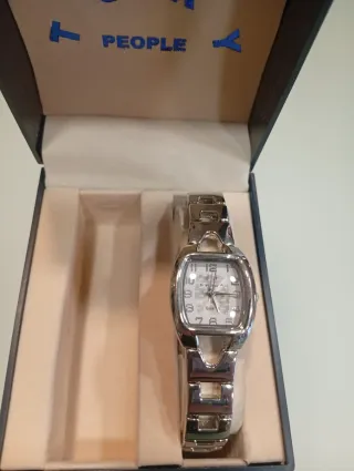 Reloj Tury People Plata y Blanco