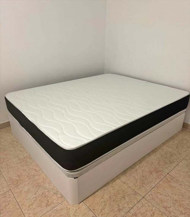 Canapés + colchões novos – montagem incluída