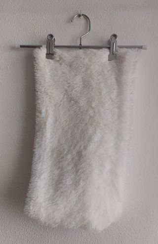 Bufanda tipo cuello, clarita, blanca