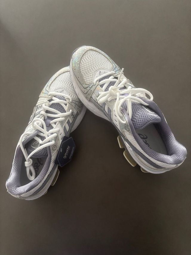 Zapatillas ASICS Mujer morado y blanco