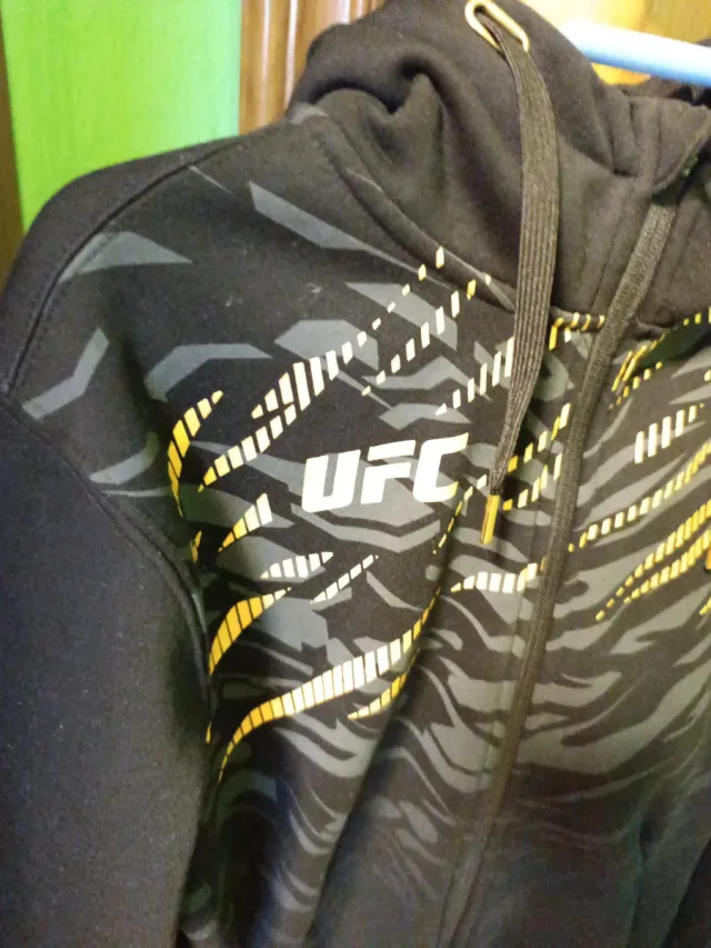 Sudadera Venum UFC