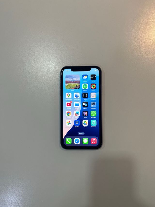 IPHONE 11 - MORADO-COMO NUEVO 
