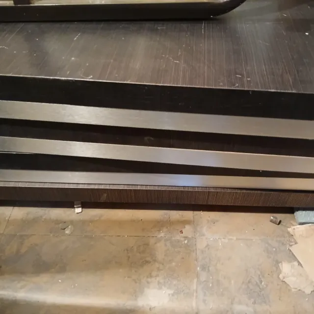 5 estanterías 300e todos o 75e unidad 3 lejas cada