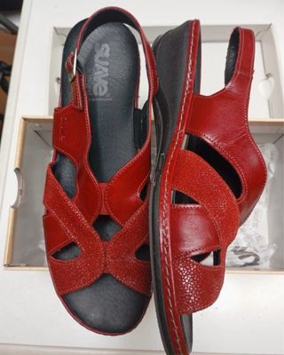 Sandalias piel plantilla extraíble