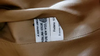 Trench vintage in lana beige