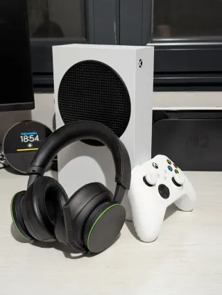 Xbox Series S Bianca + Cuffie Xbox