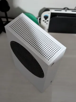 Xbox Series S Bianca + Cuffie Xbox