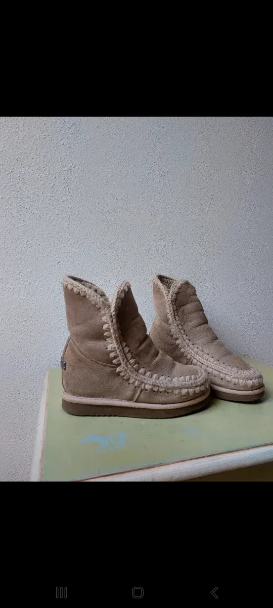 Botas MOU talla 38