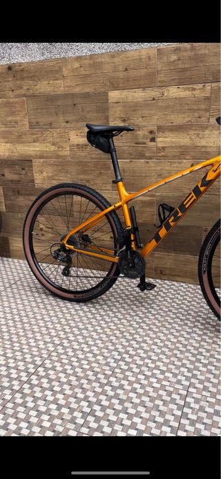 Bicicleta Trek Marlin 5 Naranja