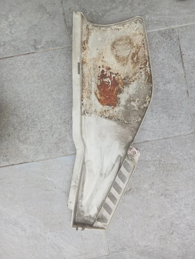 Fianchetto dx XT 600 2kf