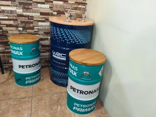 Conjunto Industrial Mesa y Taburetes