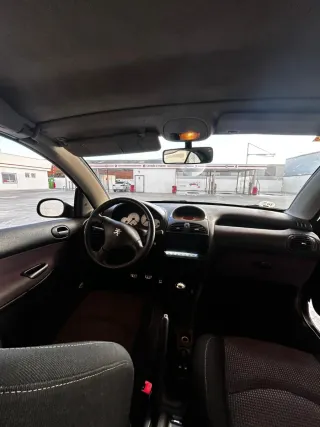 Peugeot 206 2002