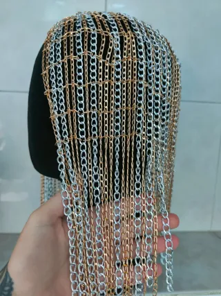 Copricapo catena parrucca