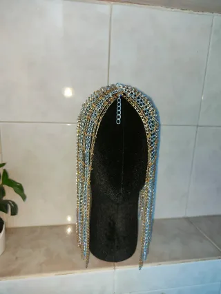 Copricapo catena parrucca