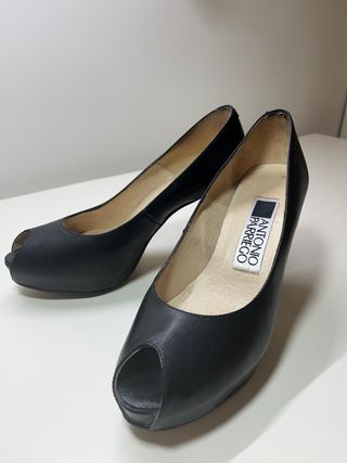 Zapatos Antonio Parrego Tacón Negro Peep Toe
