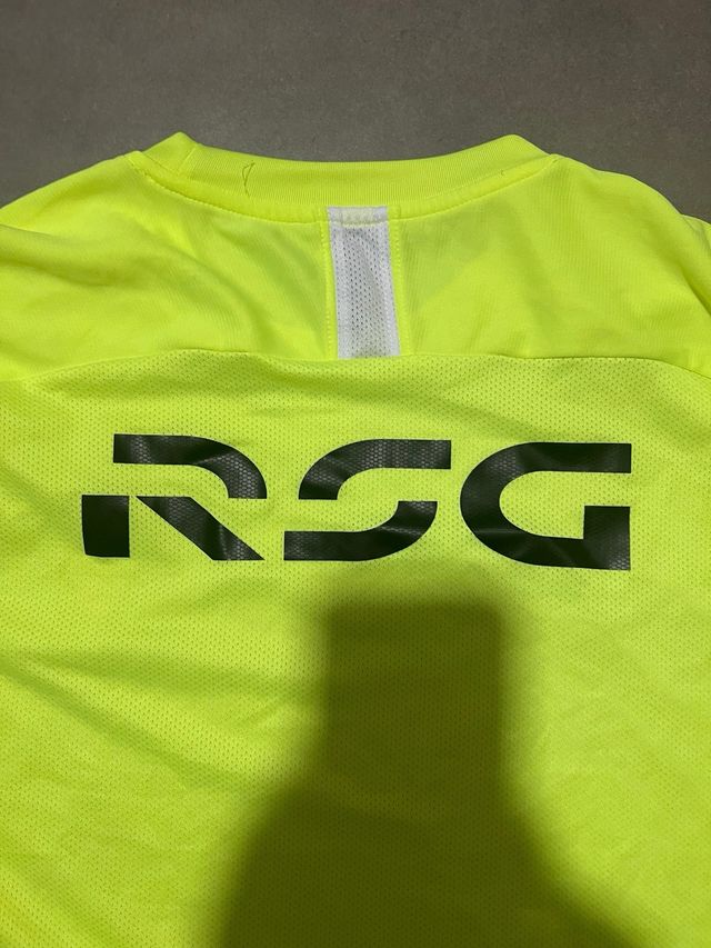 Camiseta exclusiva Nike Sporting Gijón Amarilla