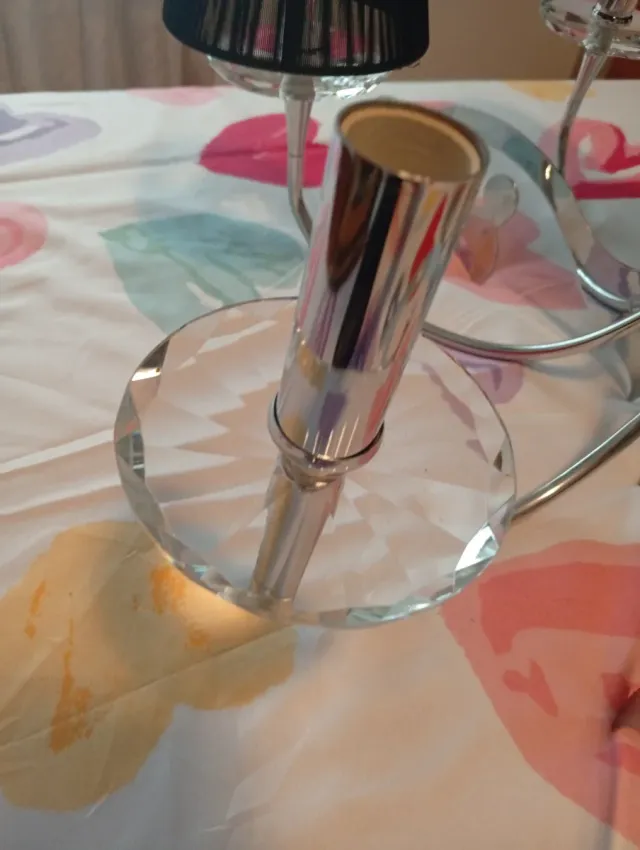 Lámpara moderna plata y negro