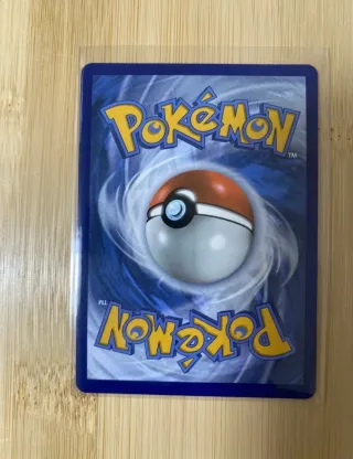 Carta Pokémon Umbreon VMAX 215/203 Single Strike