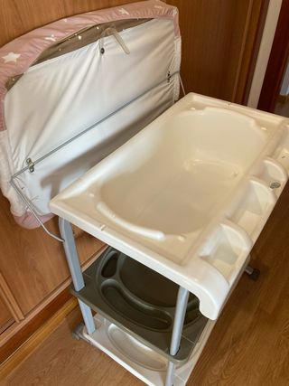 Bañera cambiador Brevi + adaptador recién nacidos